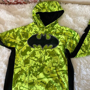 Boys Batman Hoodie Sz 2x (18)